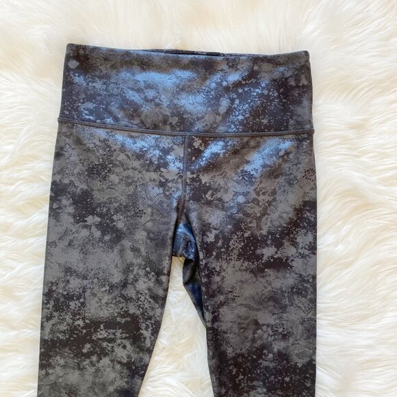 Athleta Gray Silver Metallic Pearl Shine Elation Misty Lace High Waist Leggings - Picture 3 of 9